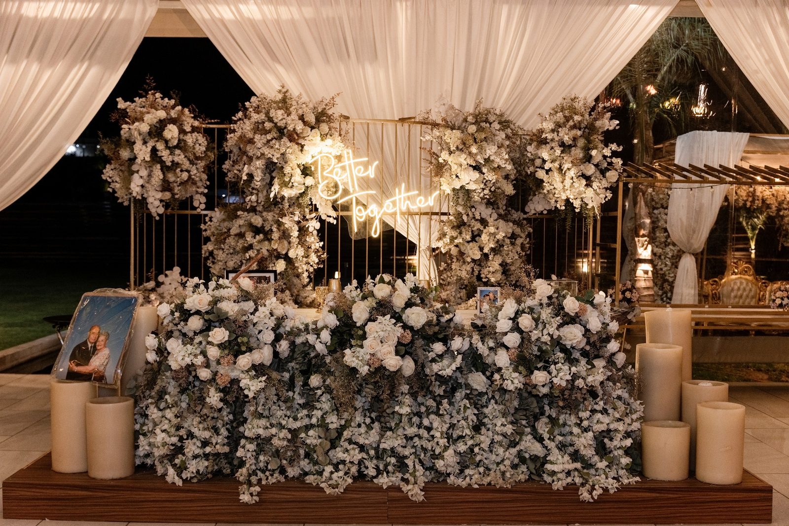Retrato de los novios Paola y Christian en Salón La Toscana, Tonalá — Oscar Lara Fotografía